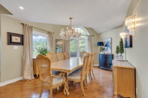 Formal Dining Room - Country homes for sale and luxury real estate including horse farms and property in the Caledon and King City areas near Toronto