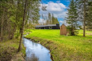 Winding Waters, Midhurst, Midhurst, Ontario - Country homes for sale and luxury real estate including horse farms and property in the Caledon and King City areas near Toronto