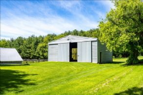 Sleepy Hollow Farm, Mono, Ontario - Country homes for sale and luxury real estate including horse farms and property in the Caledon and King City areas near Toronto