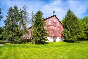 Sleepy Hollow Farm, Mono, Ontario - Country homes for sale and luxury real estate including horse farms and property in the Caledon and King City areas near Toronto