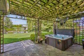Spa - Country homes for sale and luxury real estate including horse farms and property in the Caledon and King City areas near Toronto