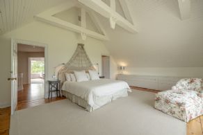Primary bedroom with vaulted ceiling - Country homes for sale and luxury real estate including horse farms and property in the Caledon and King City areas near Toronto
