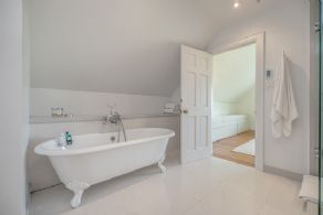 Butterfly Hill, 2105-2065 19th Sideroad, King, ON - Country homes for sale and luxury real estate including horse farms and property in the Caledon and King City areas near Toronto