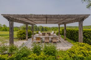 Outdoor dining pergola - Country homes for sale and luxury real estate including horse farms and property in the Caledon and King City areas near Toronto