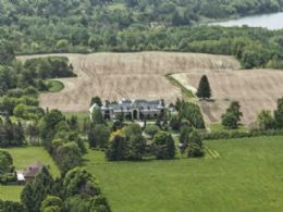 Neighbouring Estates - Country homes for sale and luxury real estate including horse farms and property in the Caledon and King City areas near Toronto